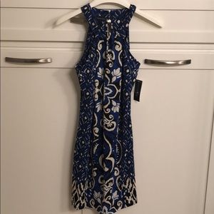 INC NWT - print keyhole dress sz small